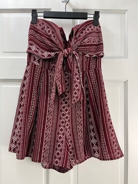 Daytrip Boho Strapless Tie Front Romper Geometric Maroon Burgundy - Size Small